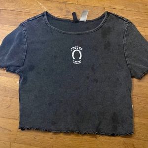 Divided H&M black cropped tshirt size medium